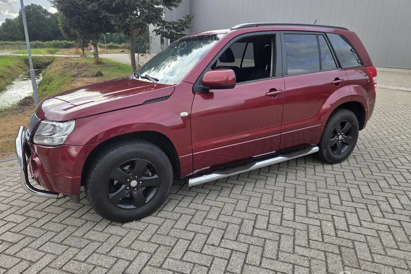Suzuki Grand Vitara (2008)