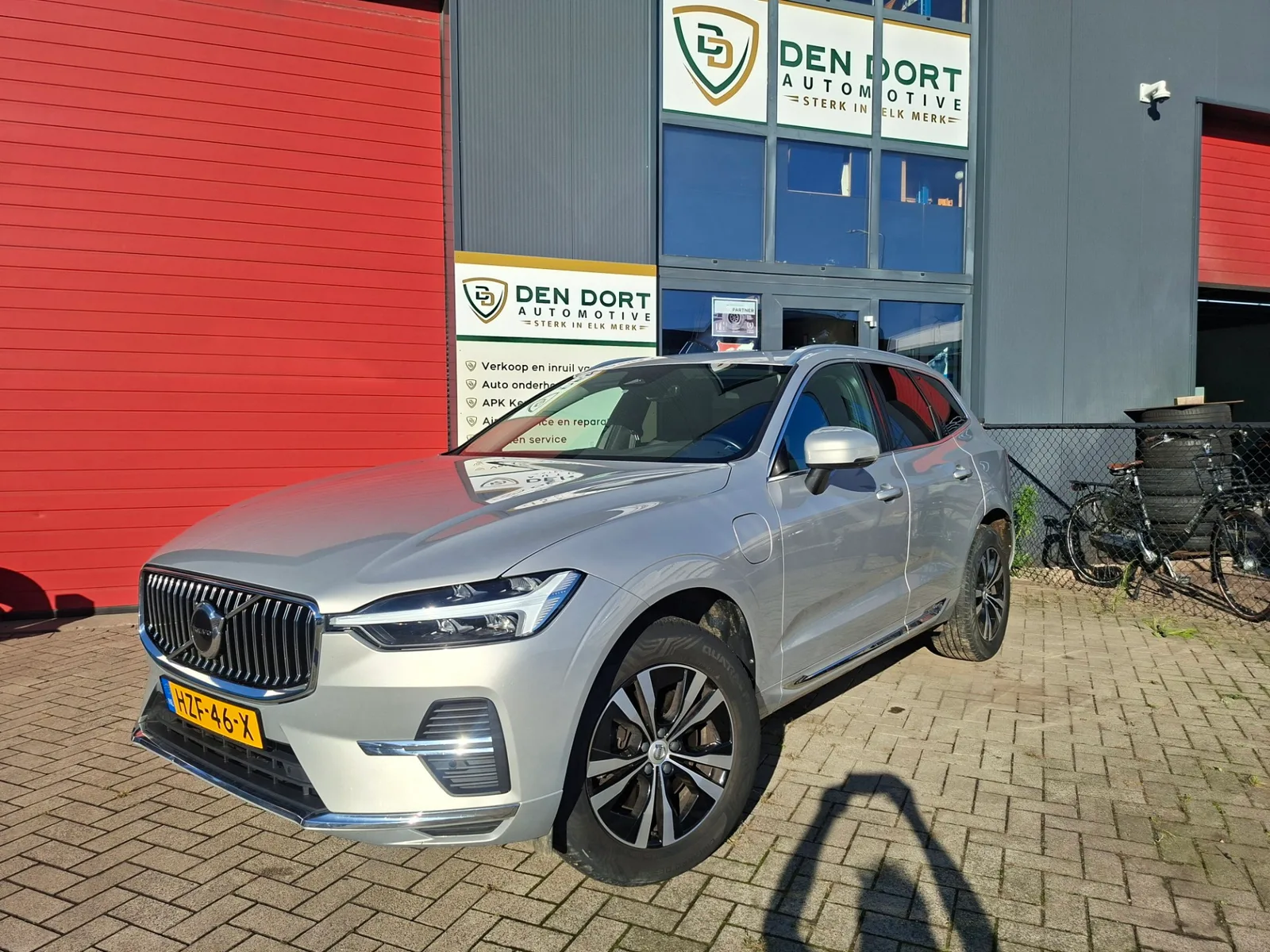 Volvo XC60 (2021) — foto 1