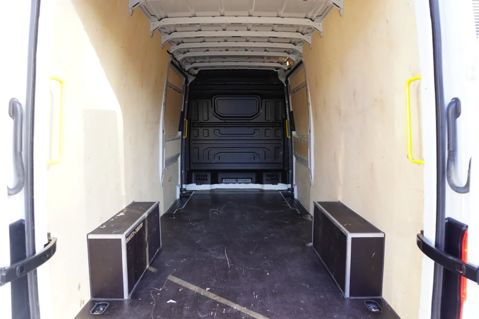 Volkswagen Crafter (2024) — foto 1