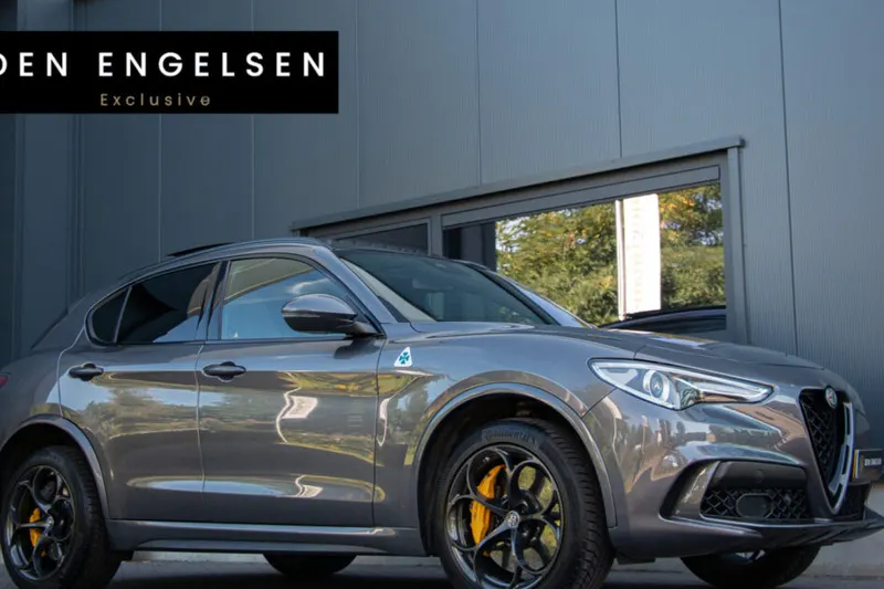Alfa Romeo Stelvio (2018)