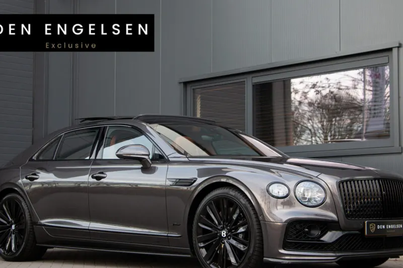 Bentley Flying (2022)