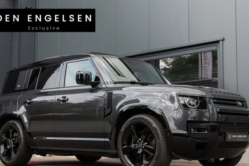 Land Rover Defender (2023)