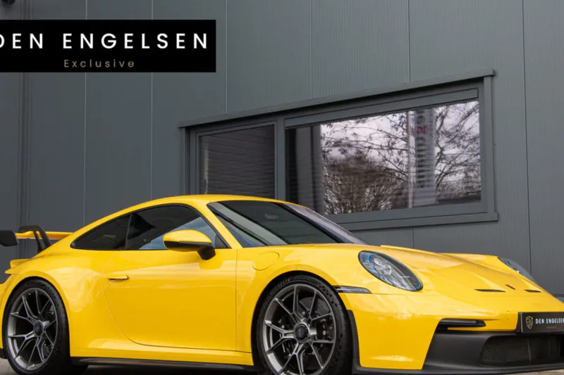 Porsche 911 (2022)