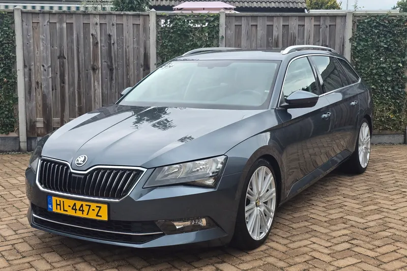 Škoda Superb (2016)