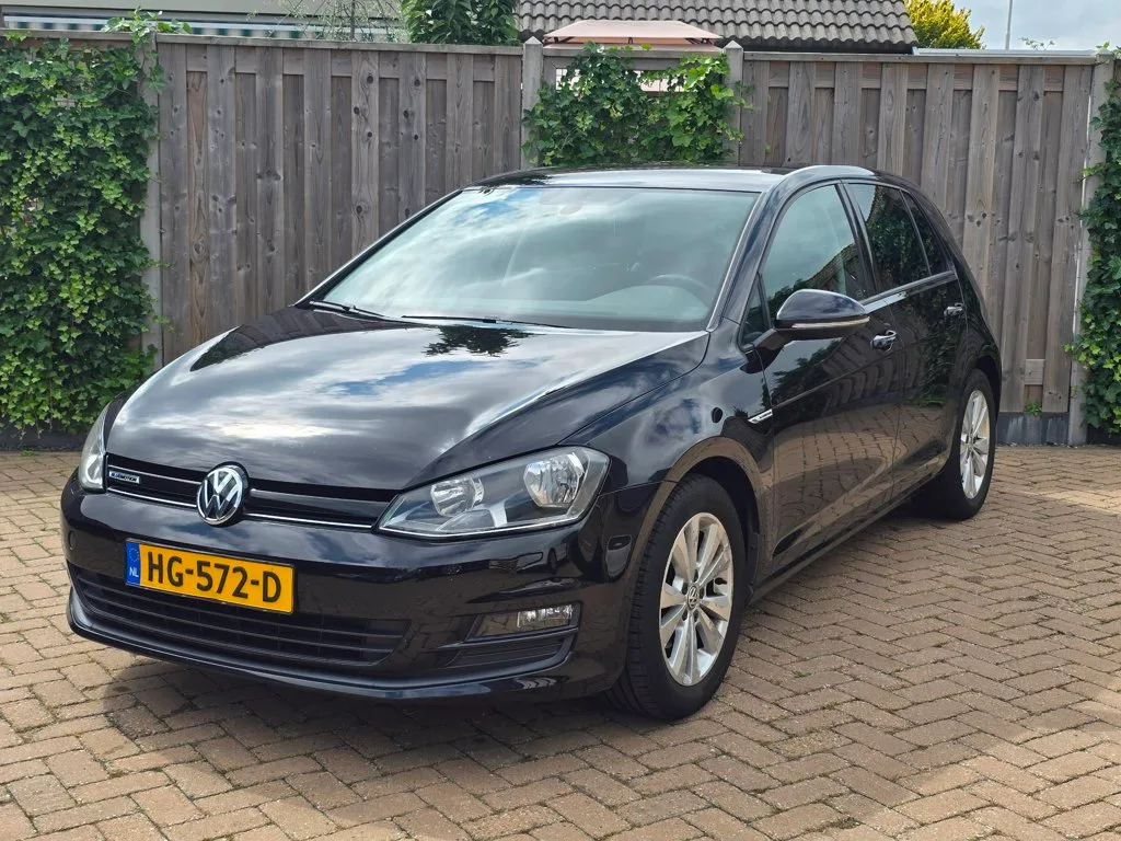 Volkswagen Golf (2015) — foto 1