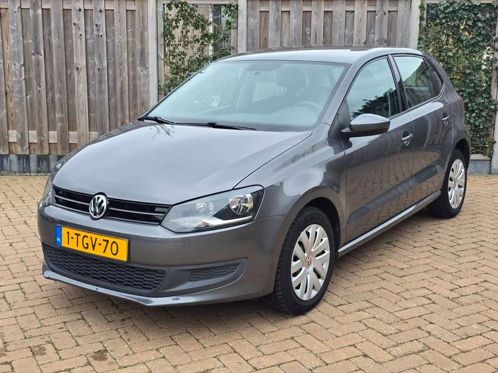 Volkswagen Polo (2014) — foto 1