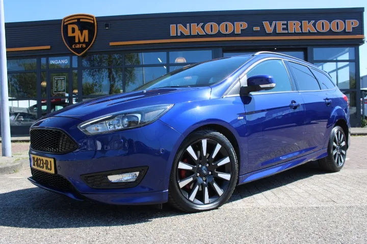 Ford Focus (2018) — foto 1