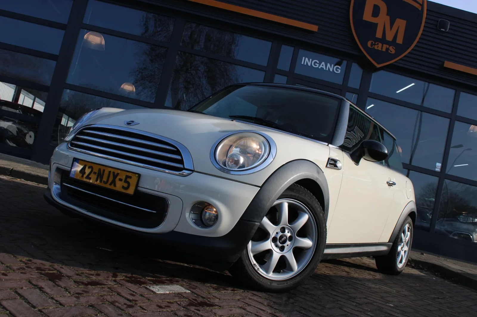 MINI  (2010) — foto 1