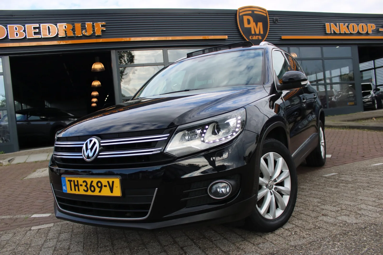 Volkswagen Tiguan (2011) — foto 1