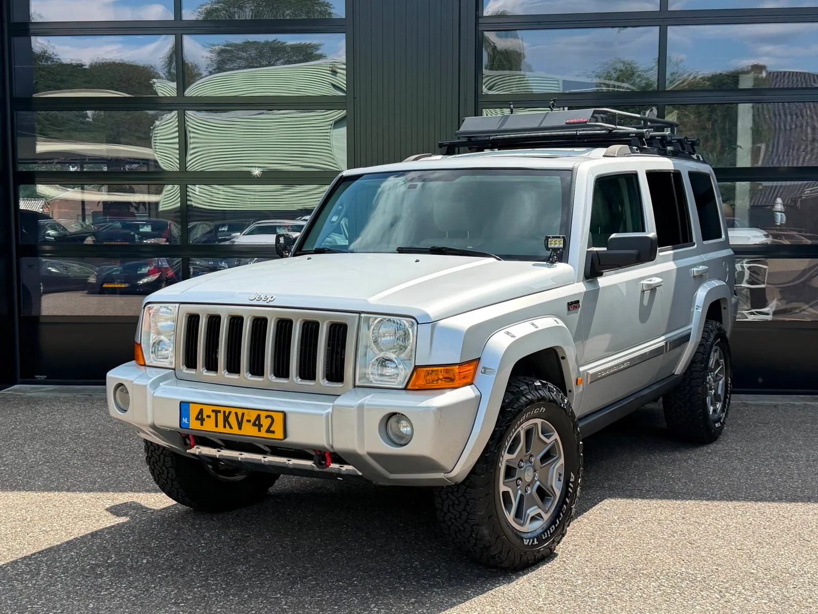 Jeep Commander (2007) — foto 1