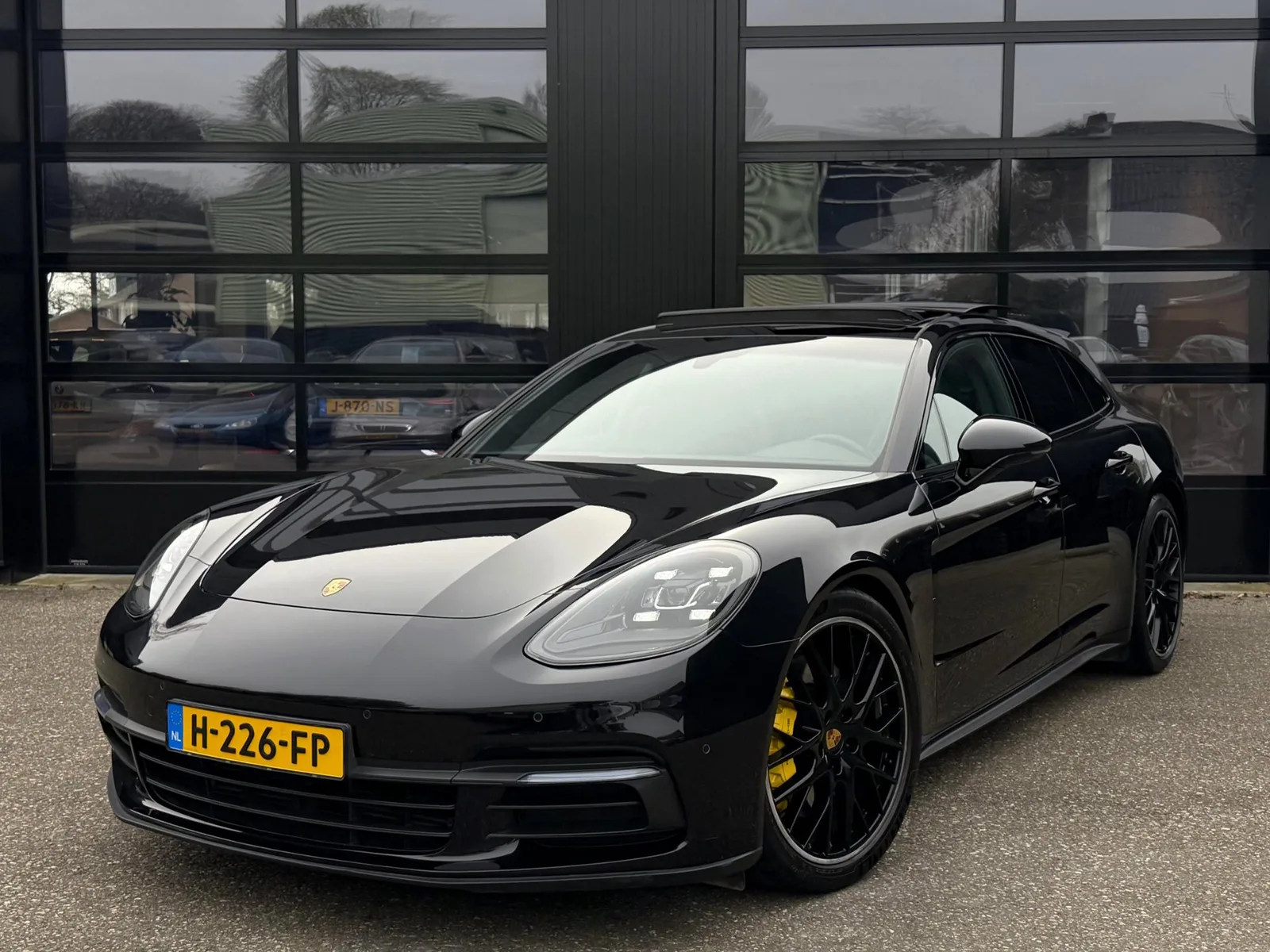 Porsche Panamera (2018) — foto 1