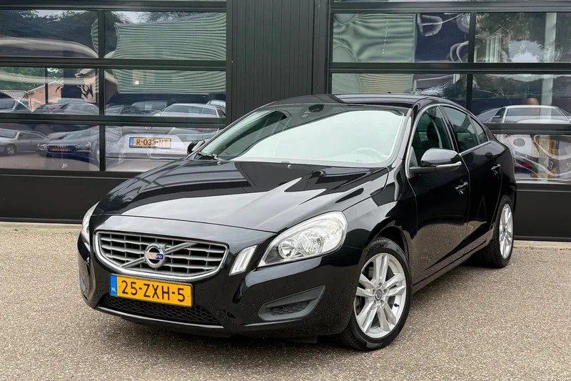 Volvo S60 (2013)