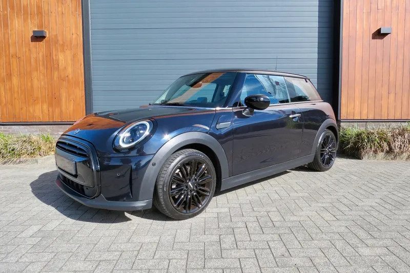 MINI Cooper (2022)