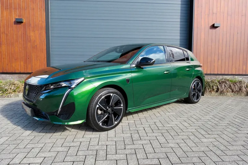 Peugeot e-308 (2023)