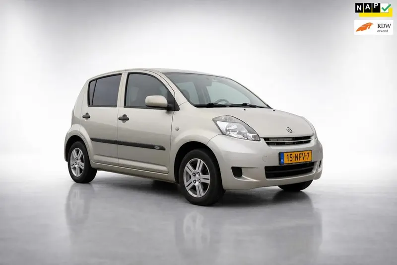 Daihatsu Sirion (2010)