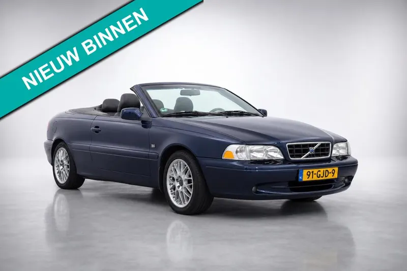 Volvo C70 (2003)