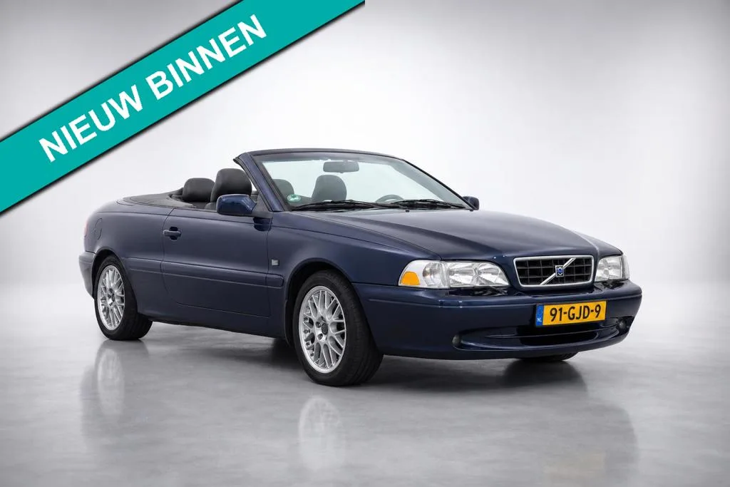 Volvo C70 (2003) — foto 1