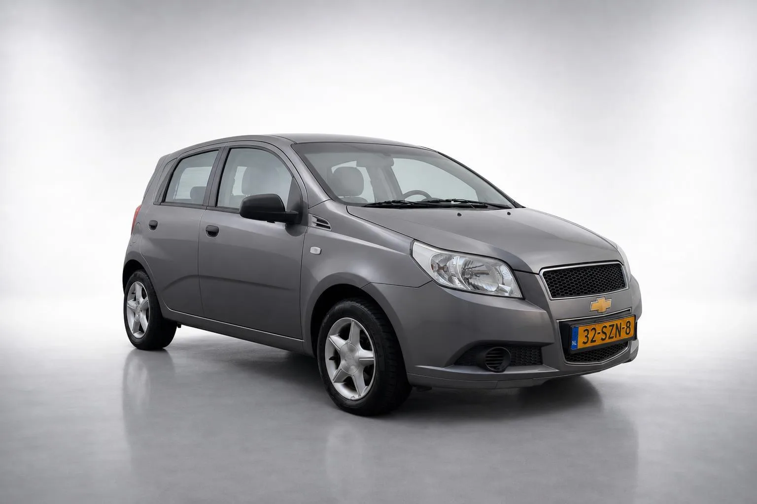 Chevrolet Aveo (2010) — foto 1