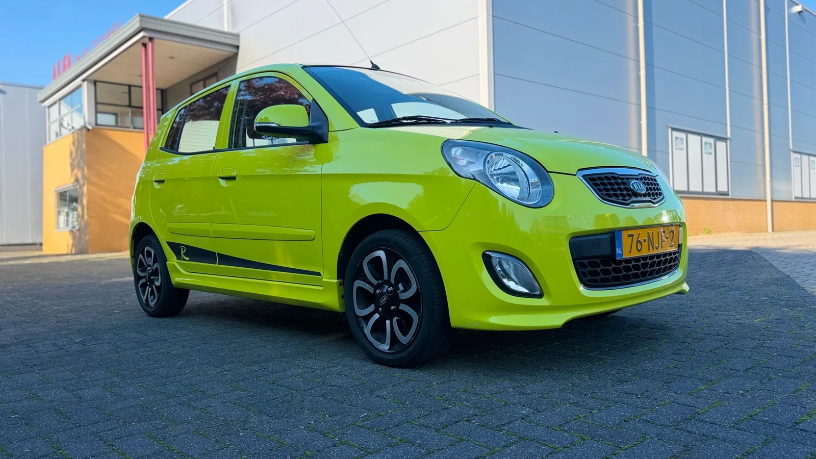 Kia Picanto (2010) — foto 1