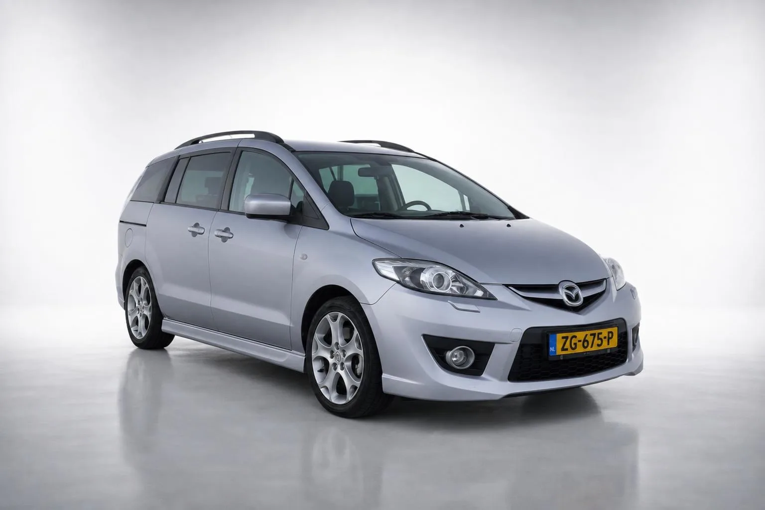 Mazda 5 (2010) — foto 1