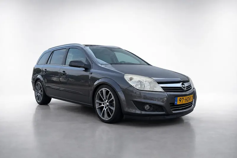 Opel Astra (2008)