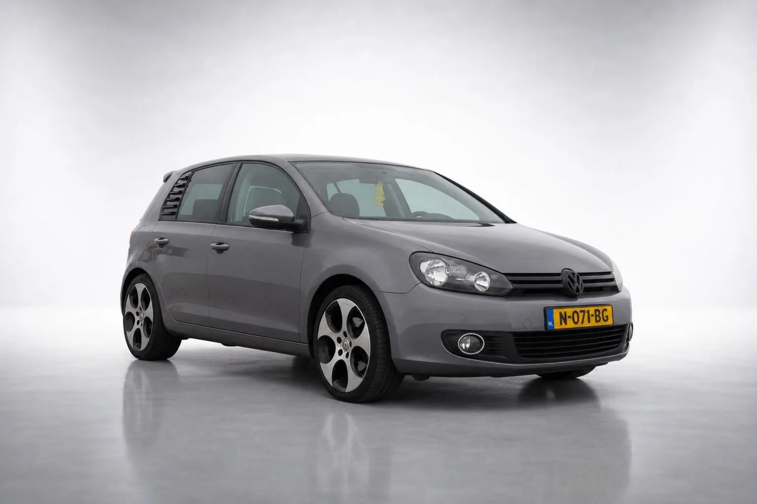 Volkswagen Golf (2010) — foto 1