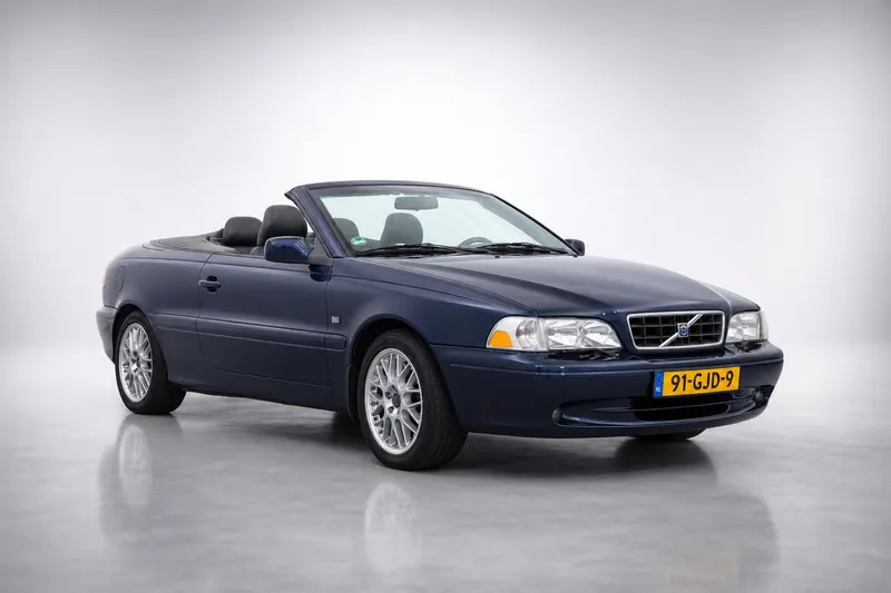 Volvo C70 (2003)