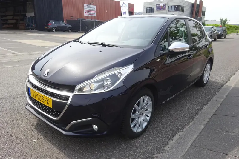 Peugeot 208 (2016)