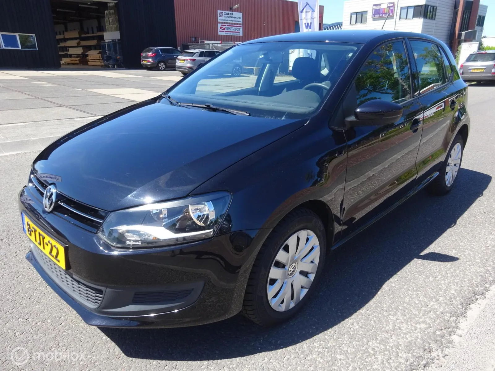 Volkswagen Polo (2014) — foto 1