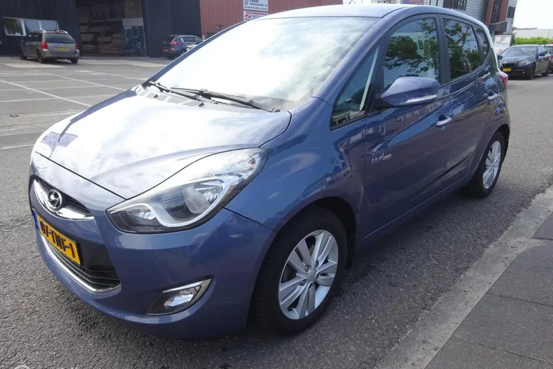 Hyundai ix20 (2012)