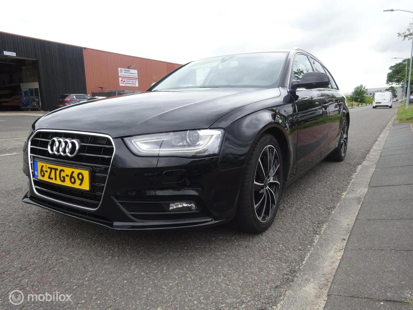 Audi A4 (2012) — foto 1