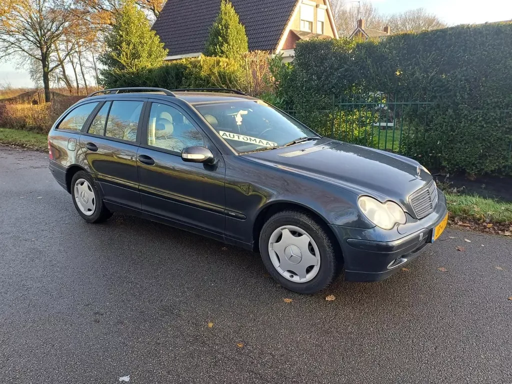 Mercedes-Benz C-Klasse (2003) — foto 1