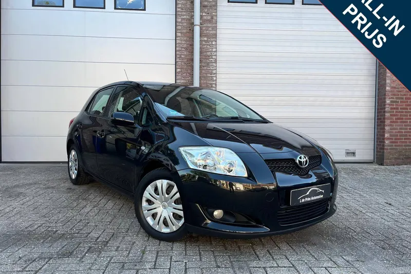 Toyota Auris (2009)