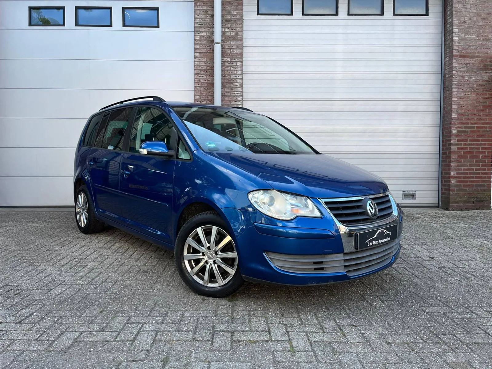 Volkswagen Touran (2007) — foto 1
