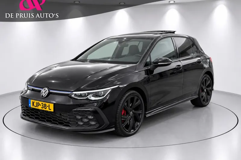 Volkswagen Golf (2022)