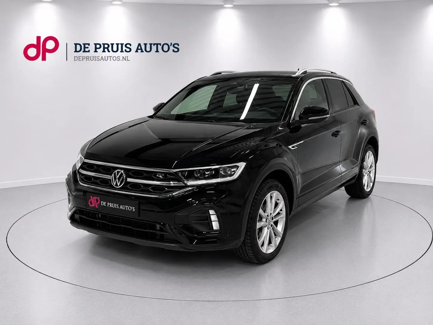 Volkswagen T-Roc (2025) — foto 1