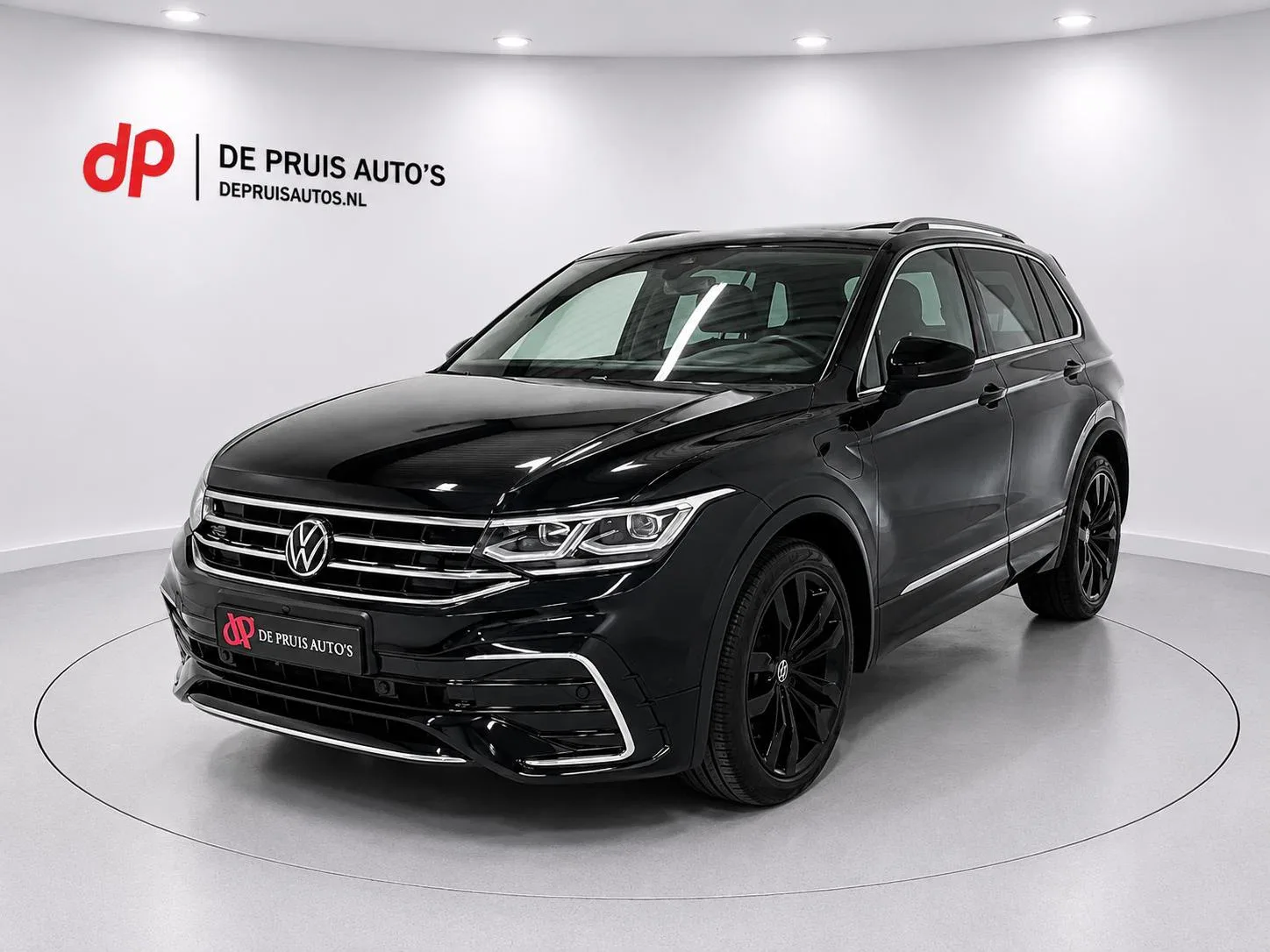 Volkswagen Tiguan (2021) — foto 1