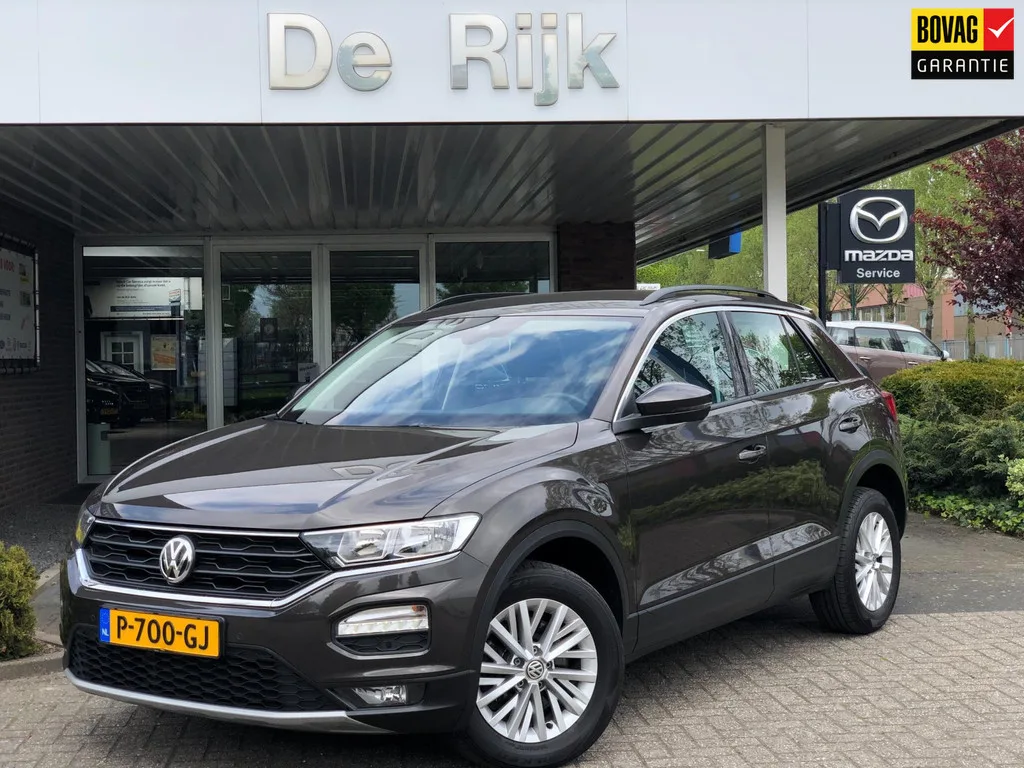 Volkswagen T-Roc (2018) — foto 1