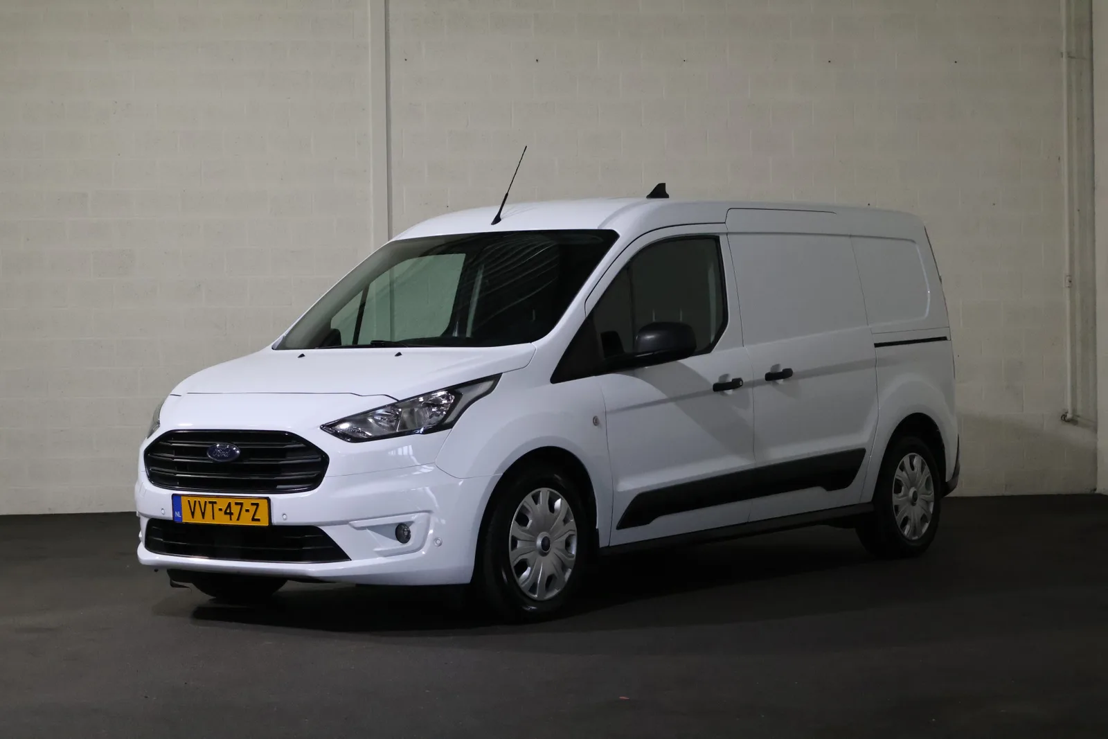 Ford Transit Connect (2023) — foto 1