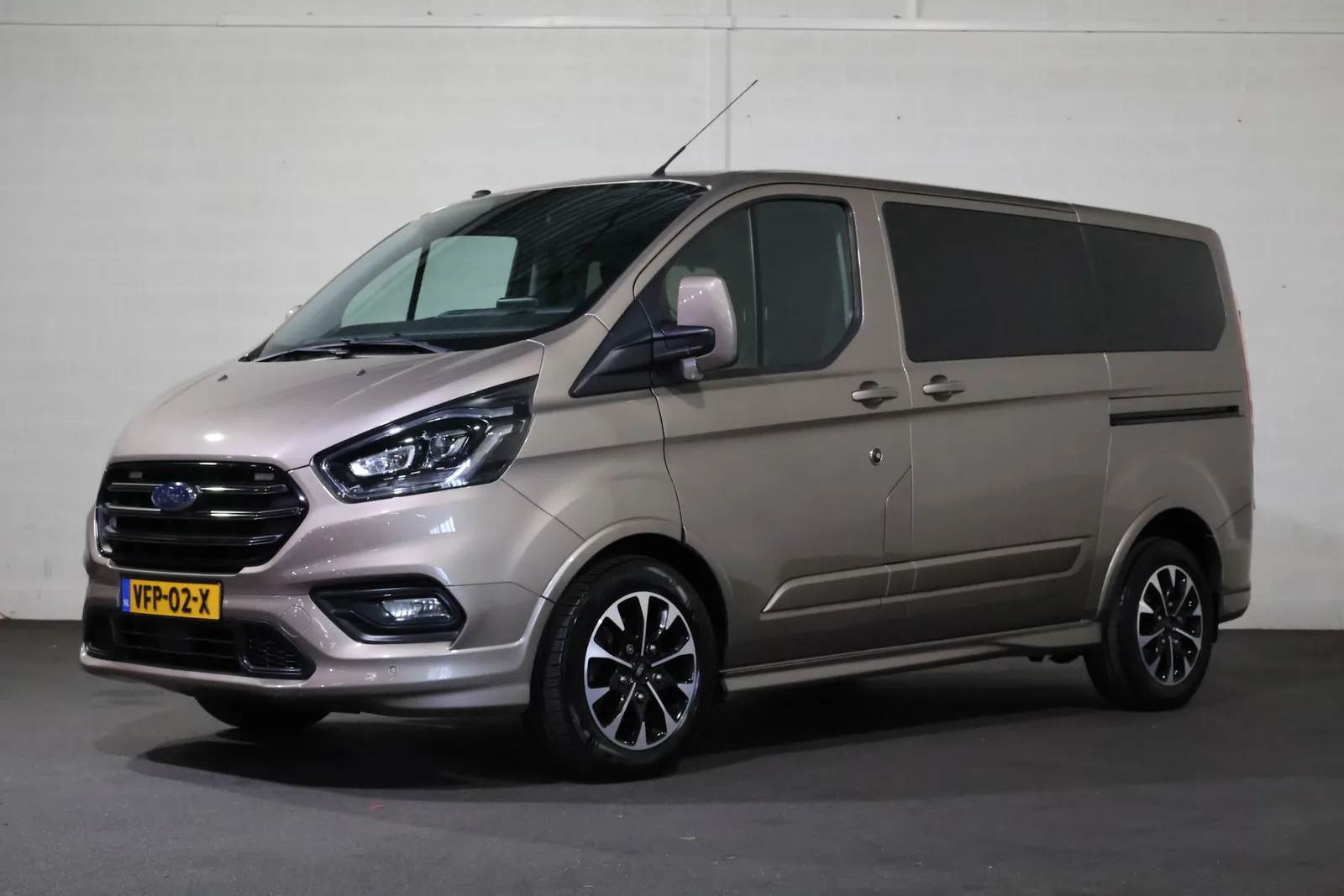 Ford Transit Custom (2020) — foto 1