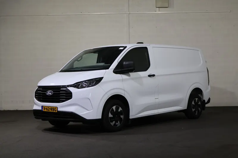 Ford Transit Custom (2025)