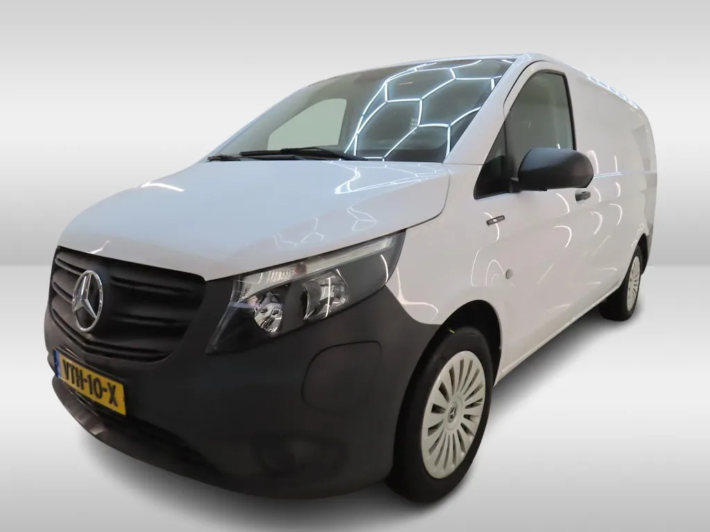 Mercedes-Benz eVito (2023) — foto 1