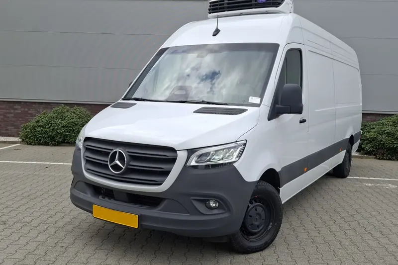 Mercedes-Benz Sprinter (2024)