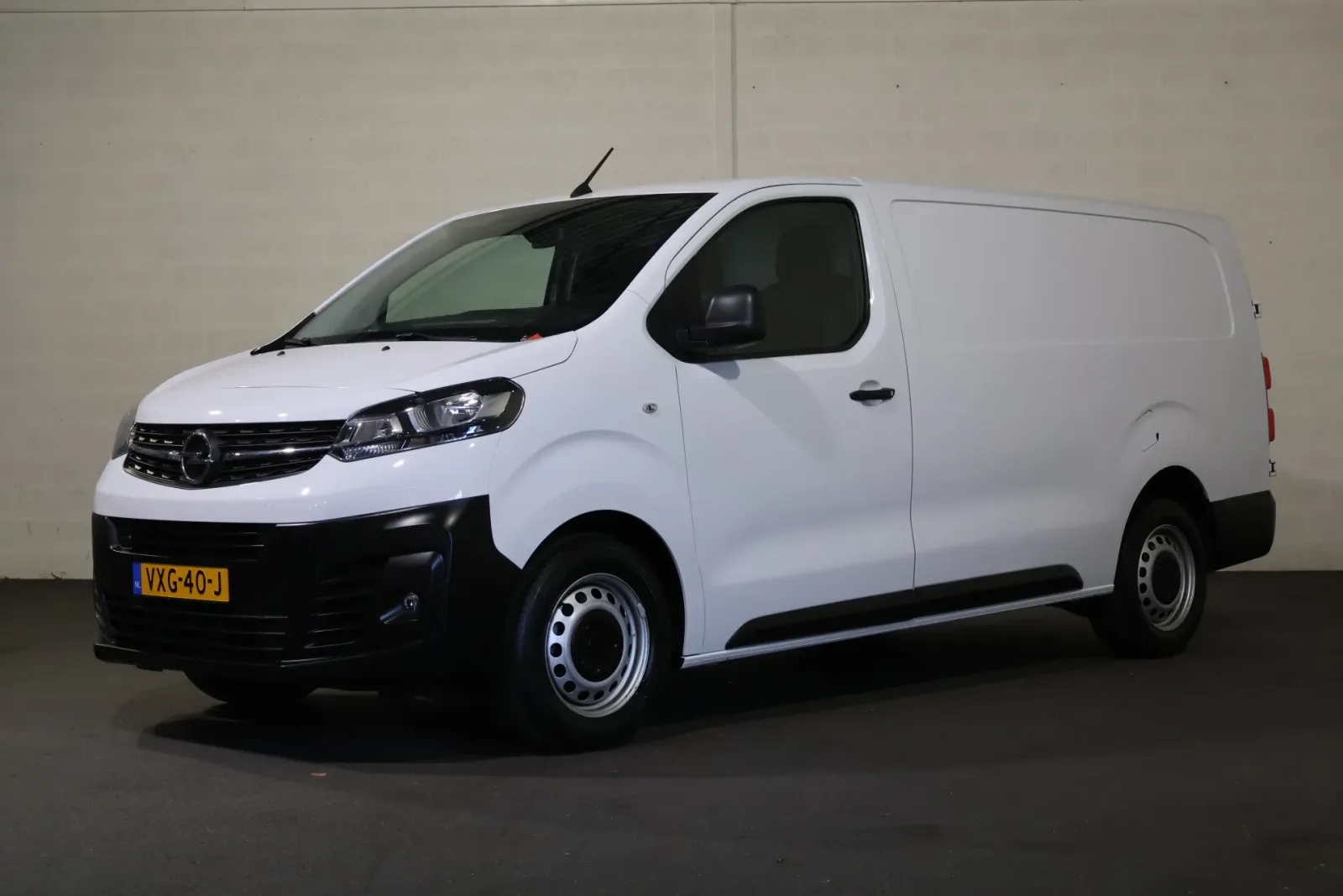 Opel Vivaro (2023) — foto 1