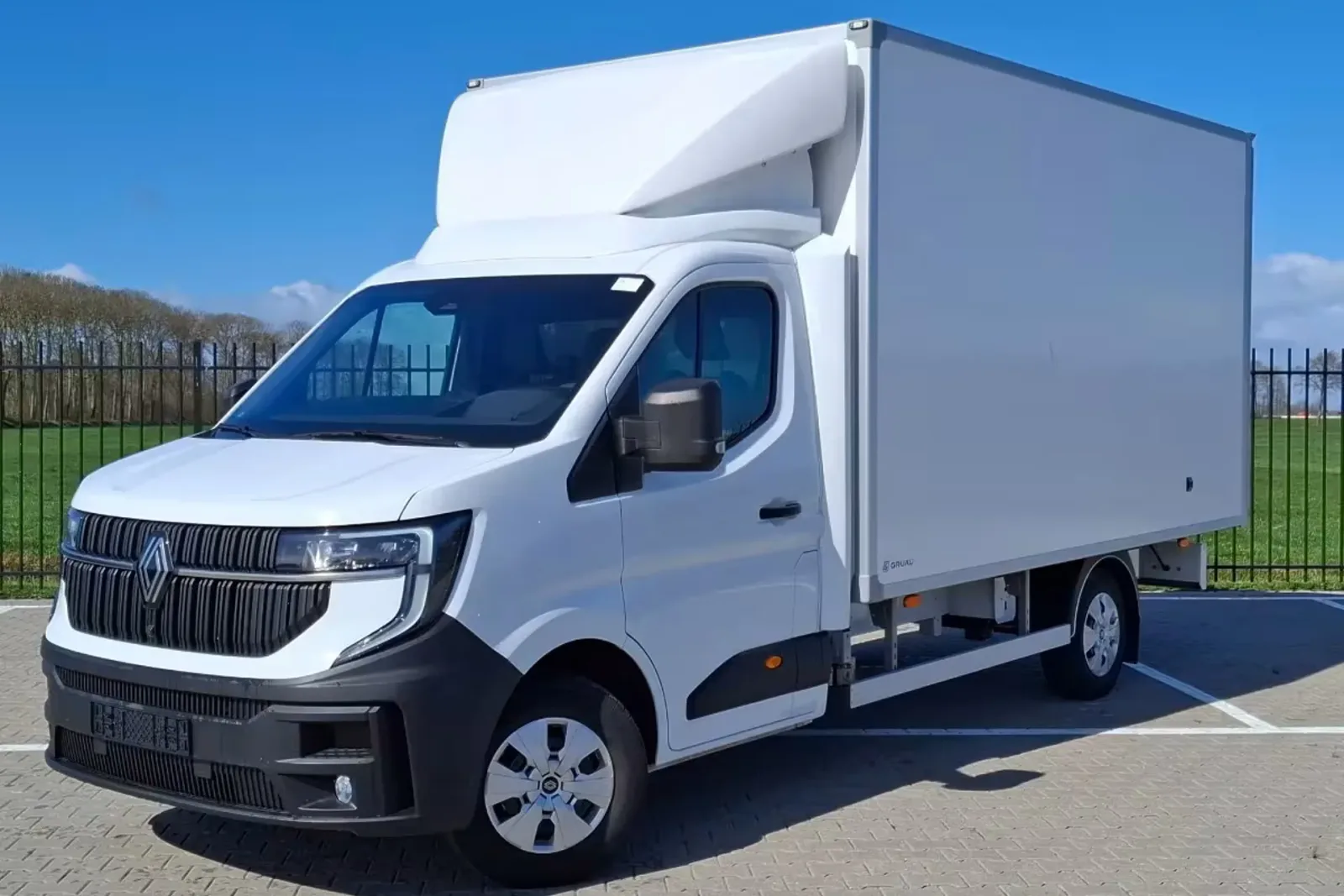 Renault Master (2024) — foto 1