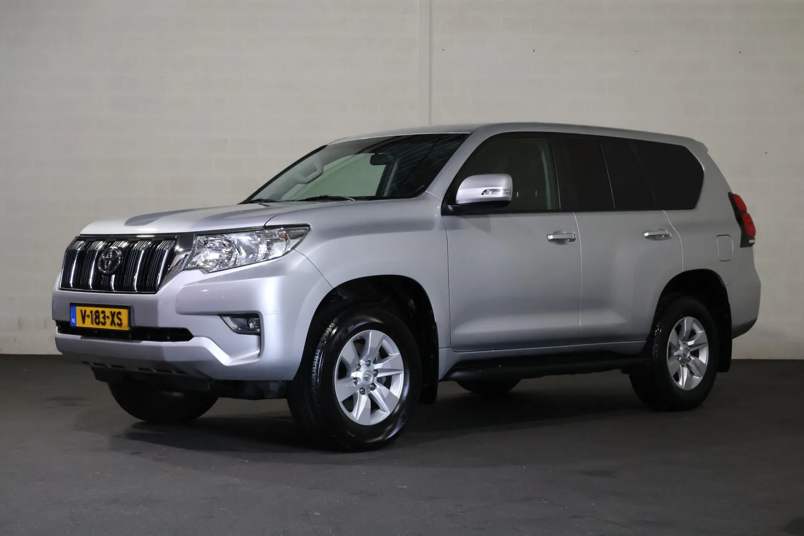 Toyota Land Cruiser (2019) — foto 1