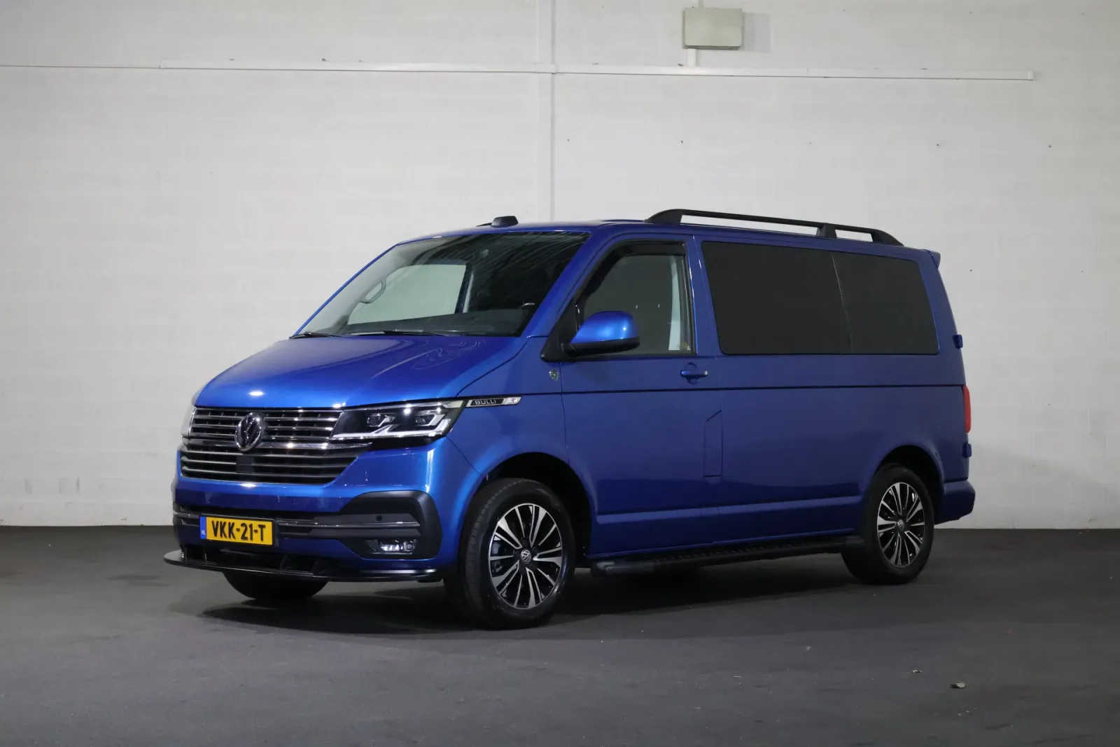 Volkswagen Transporter (2021) — foto 1