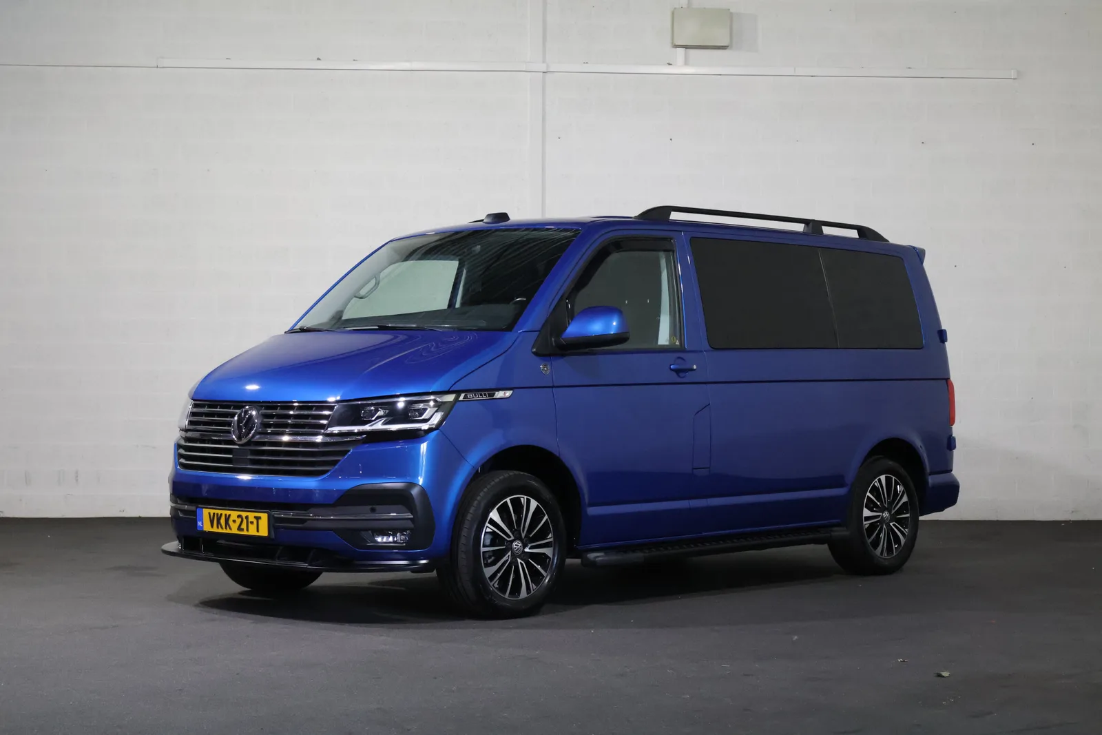 Volkswagen Transporter (2021) — foto 1
