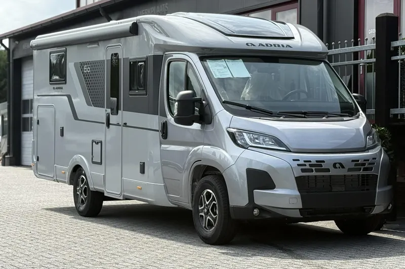 Adria Compact (2025)