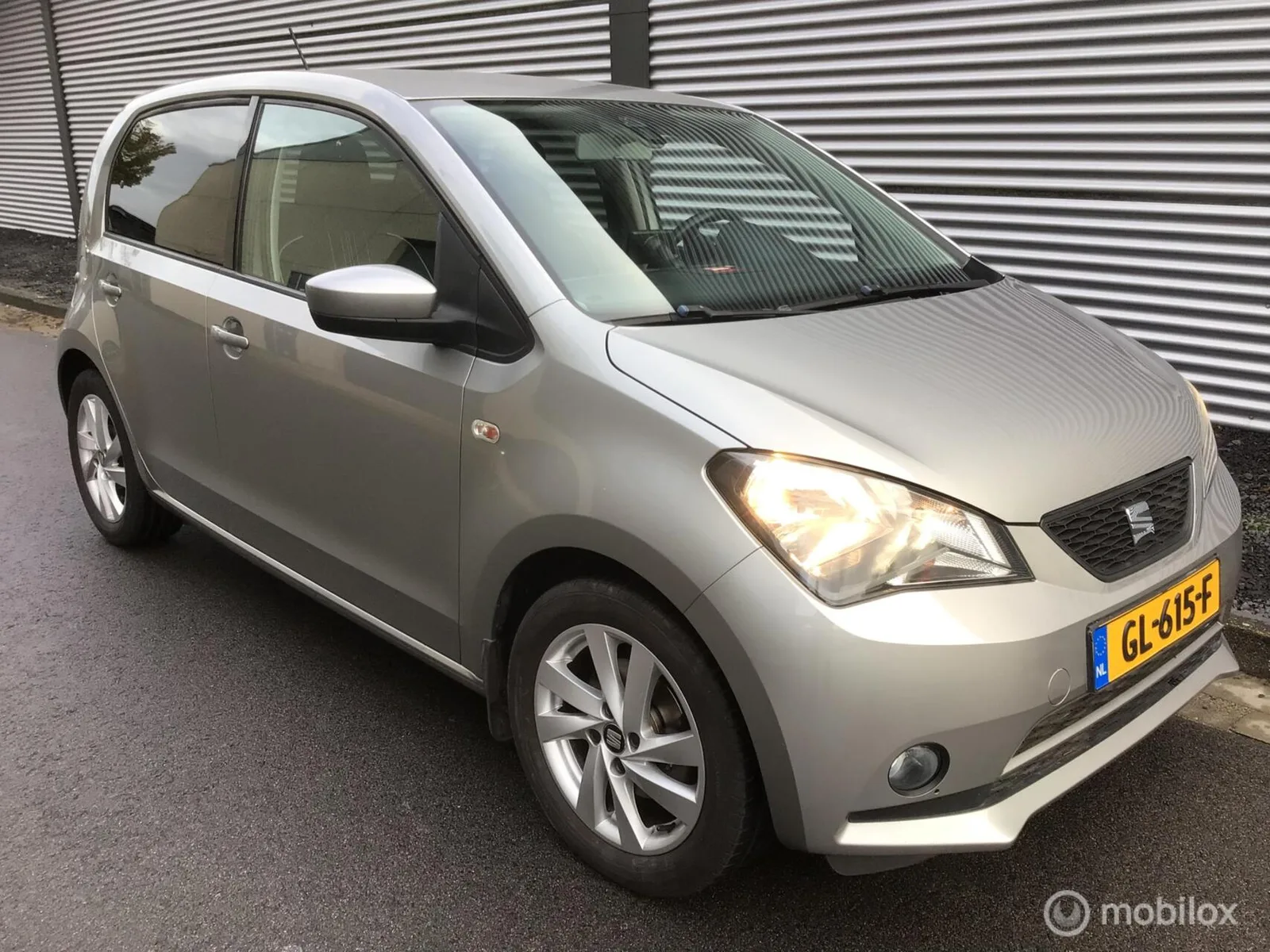 SEAT Mii (2015) — foto 1
